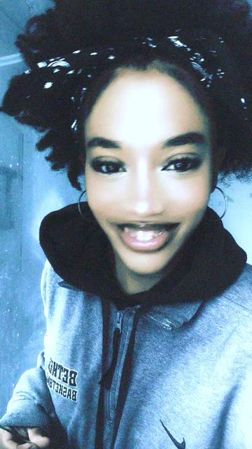 @itz_jenny_vee