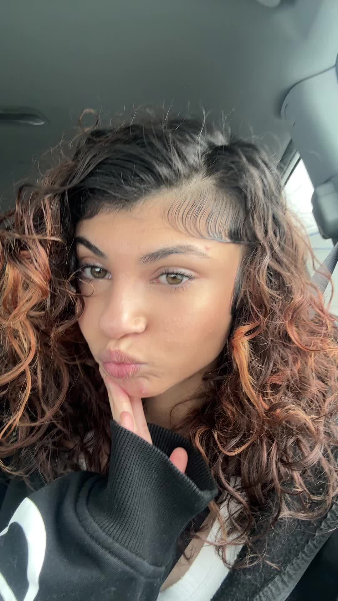 @️