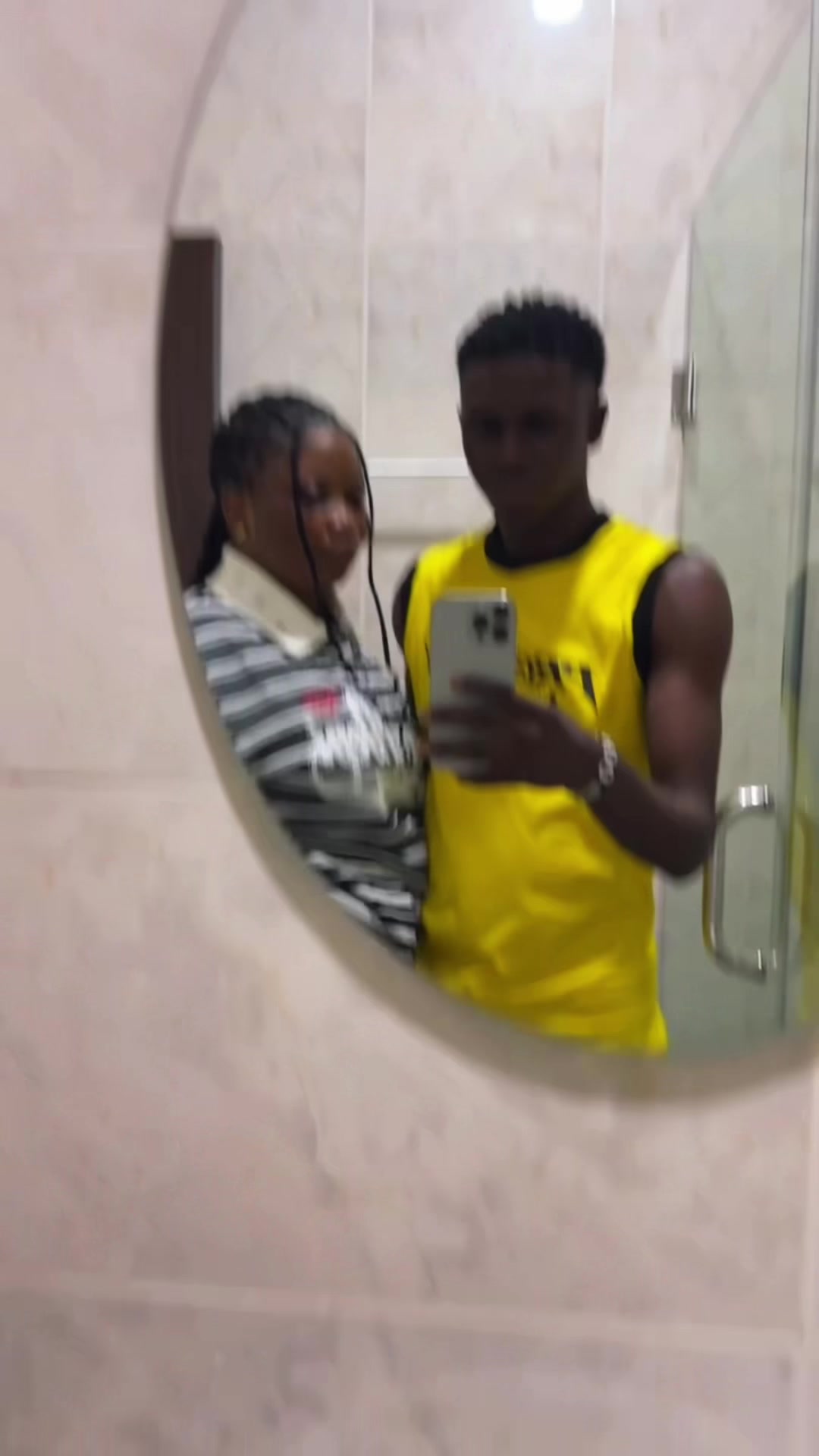 @DAVOO 🤭💚