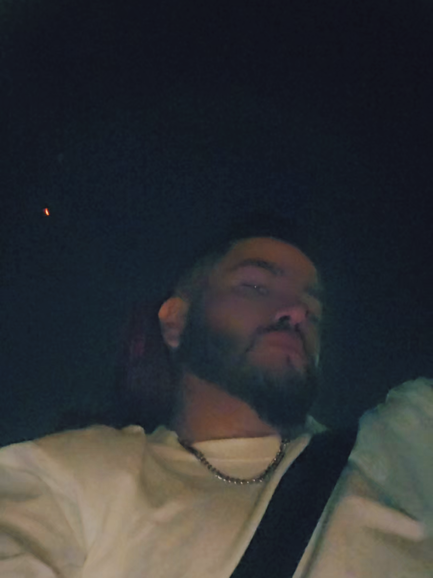 @Angel😎
