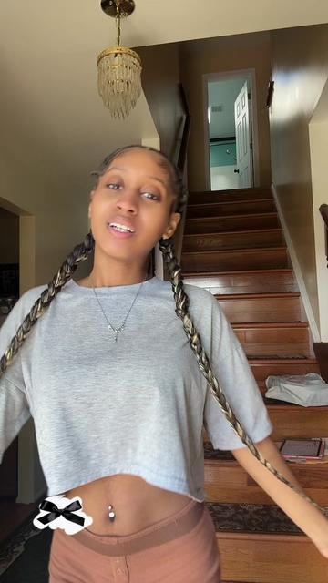 @Nia Simone