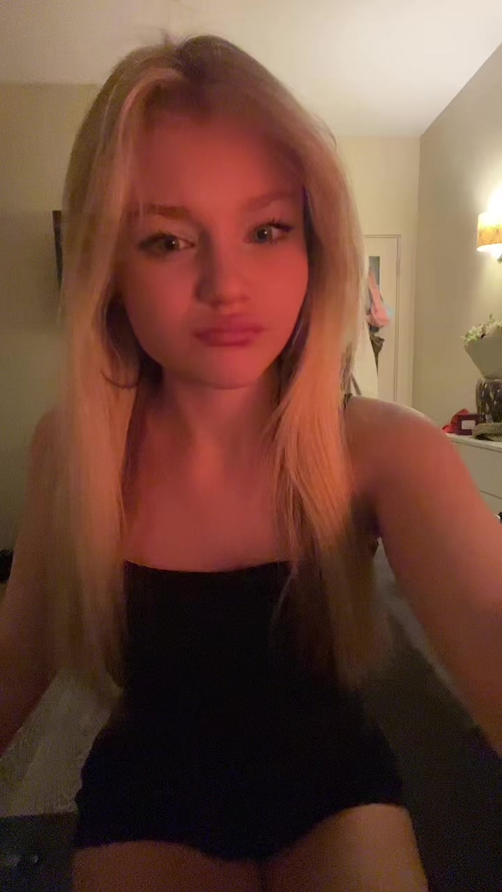 @blondinkaaaa