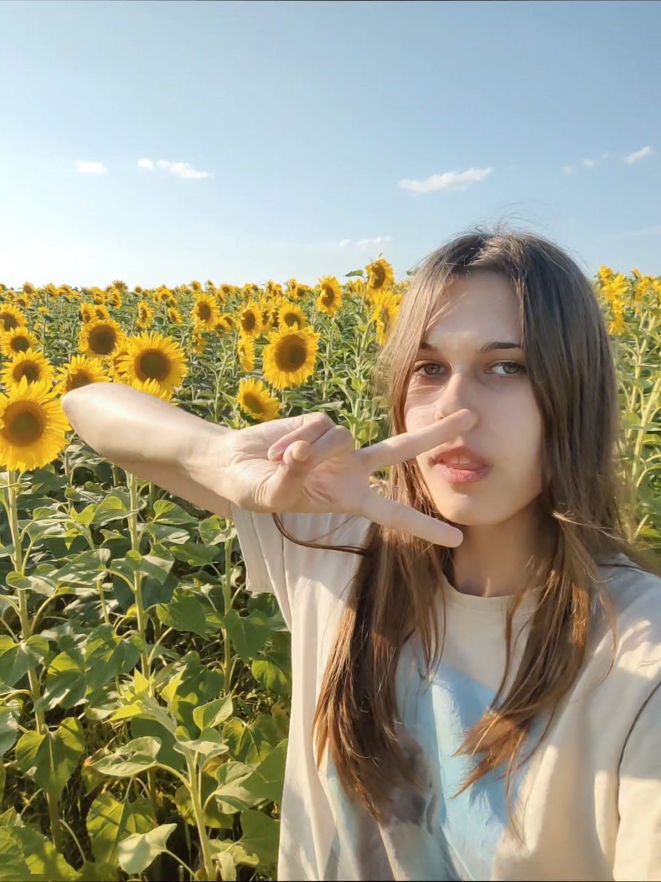 @𝘴𝘮𝘰𝘬𝘺𝘱𝘢𝘸 𝘹.𝘲
