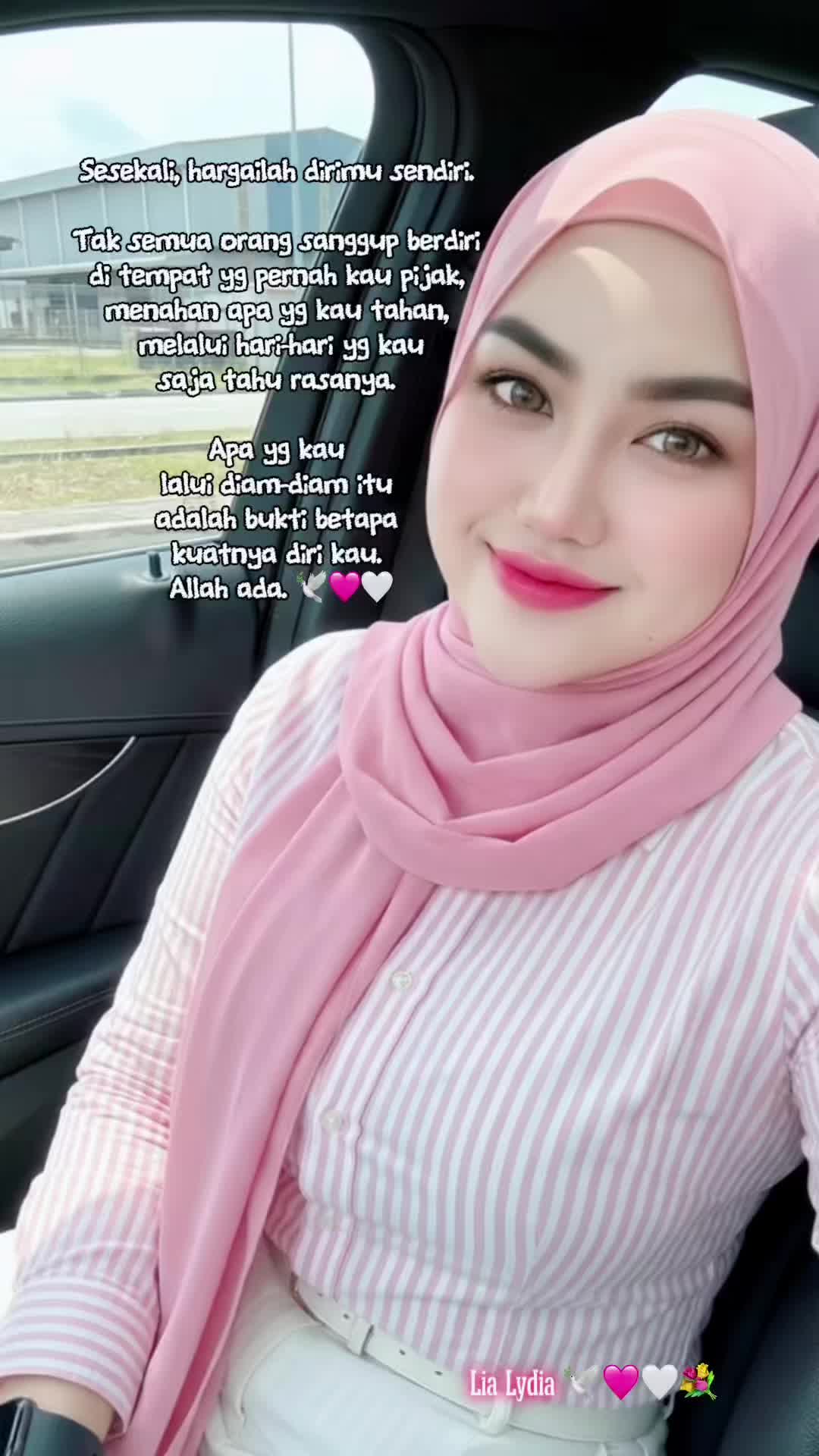 @Lia_Lydia