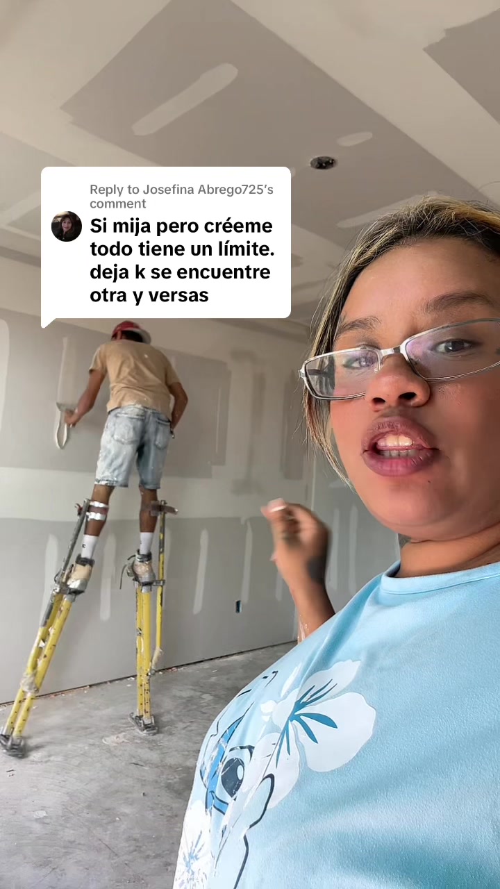 @lalalopez