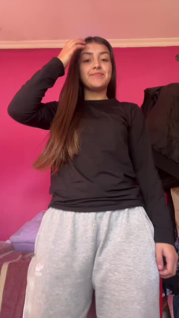 @👾