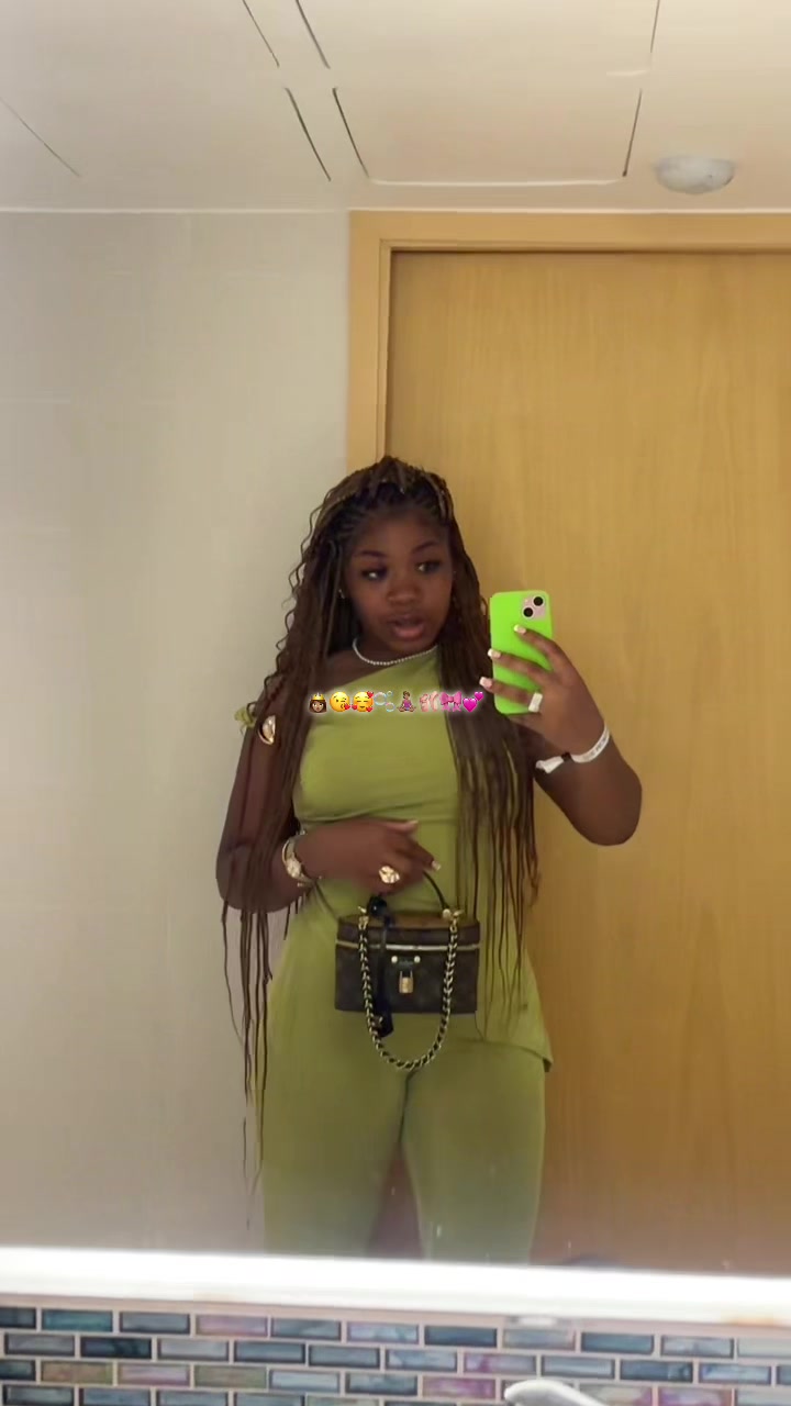 @Asia Janae🎀