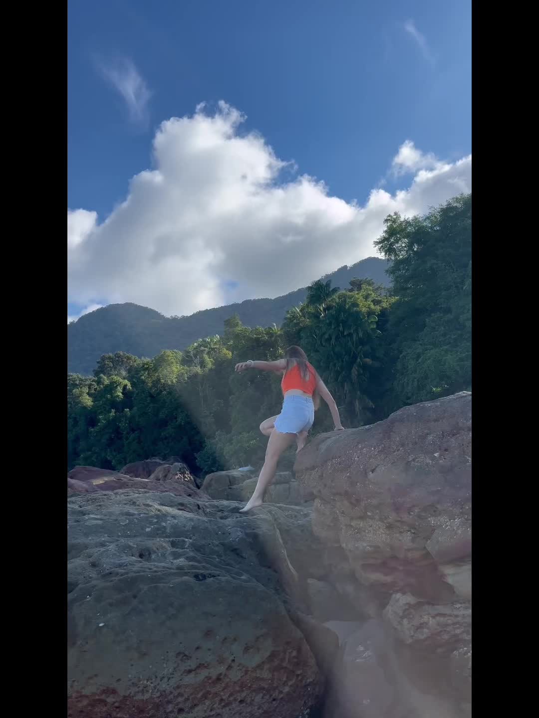 @LindaHiew