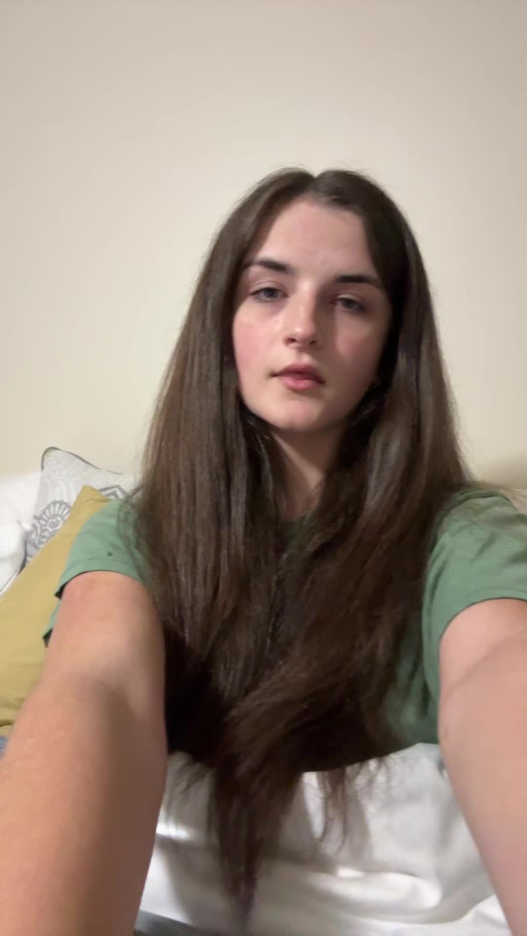 @VIVI ✝️