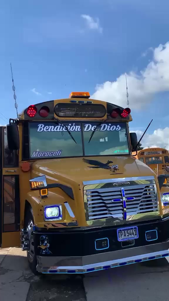 @Alexhn 🚍