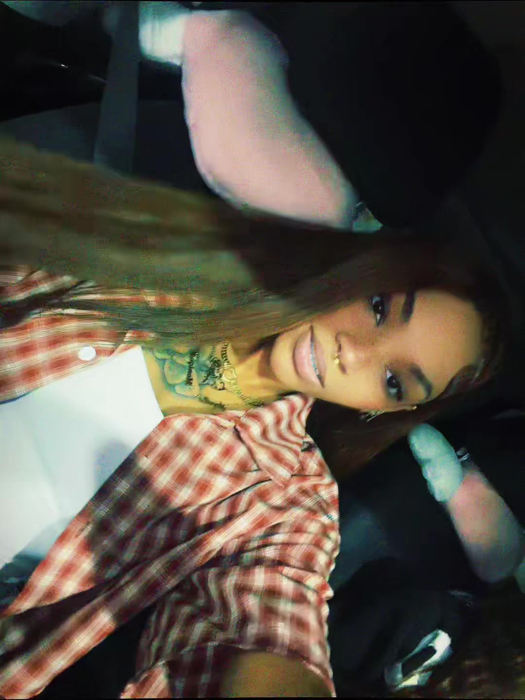 @PR3TTYLUHHTATTII💫