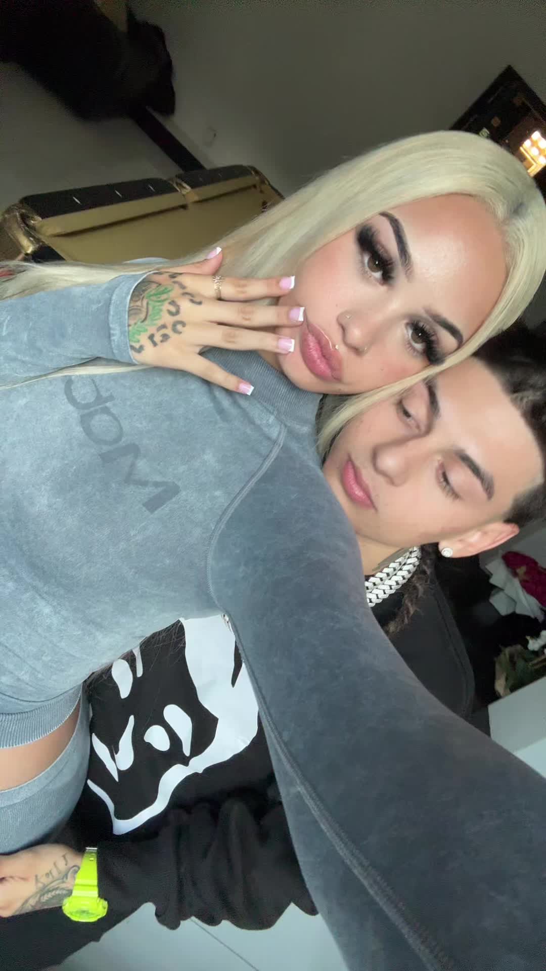@w0xhdie