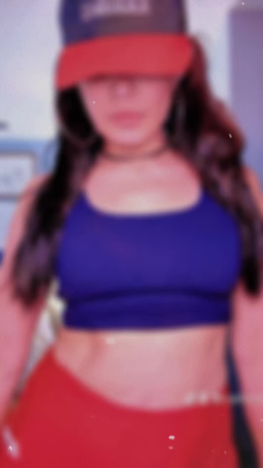 @Lovely_CarlyByrne