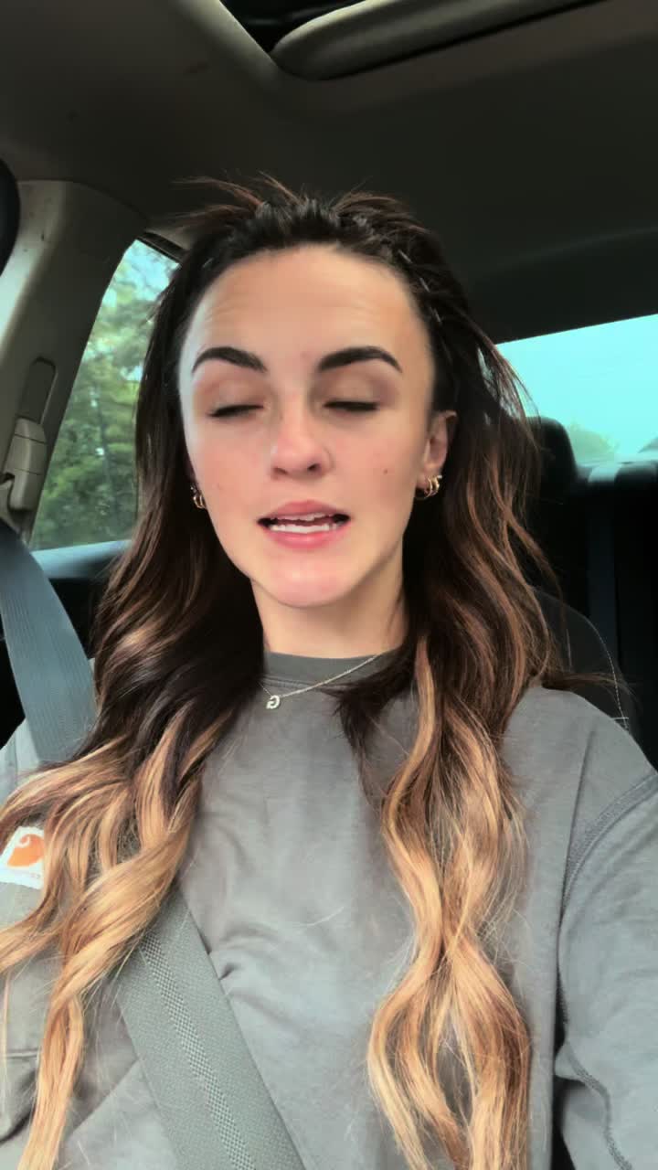 @LaneyGraves🎀