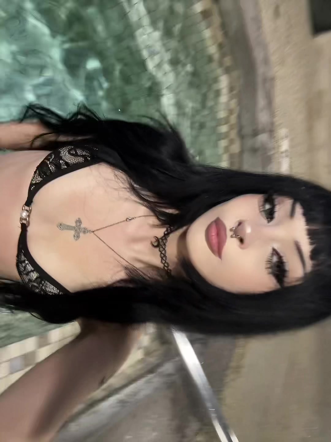 @𝐯𝐢𝐚