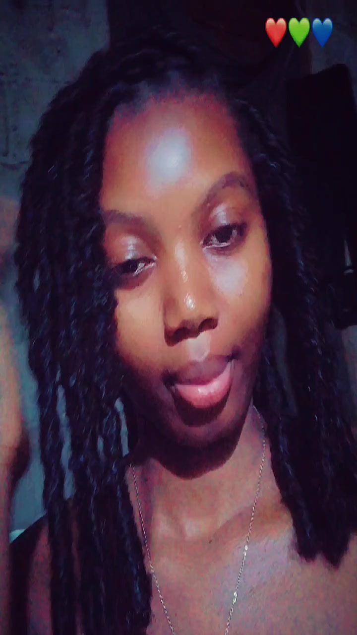 @naïca🖤🖤