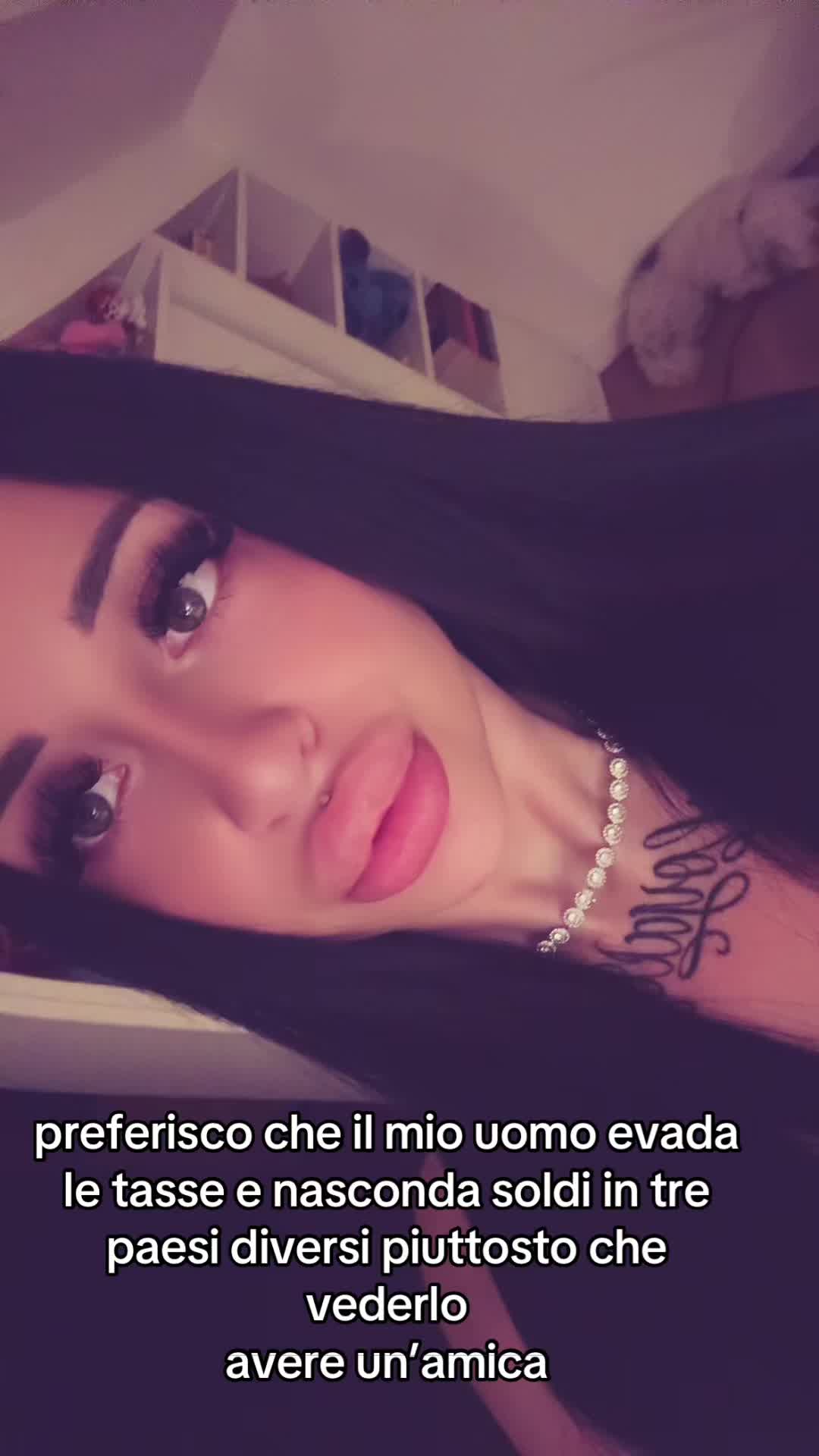 @🖤 𝓫𝓻𝓪𝓽𝔃