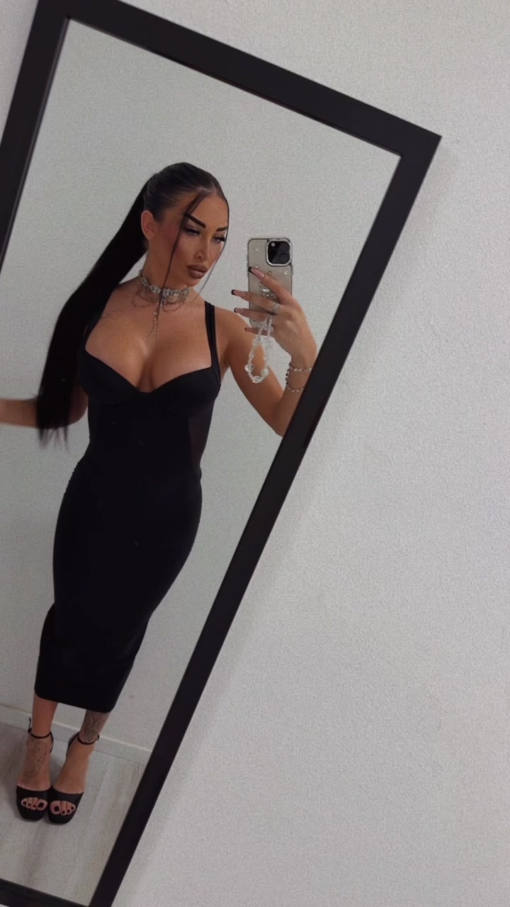 @_Valentina_