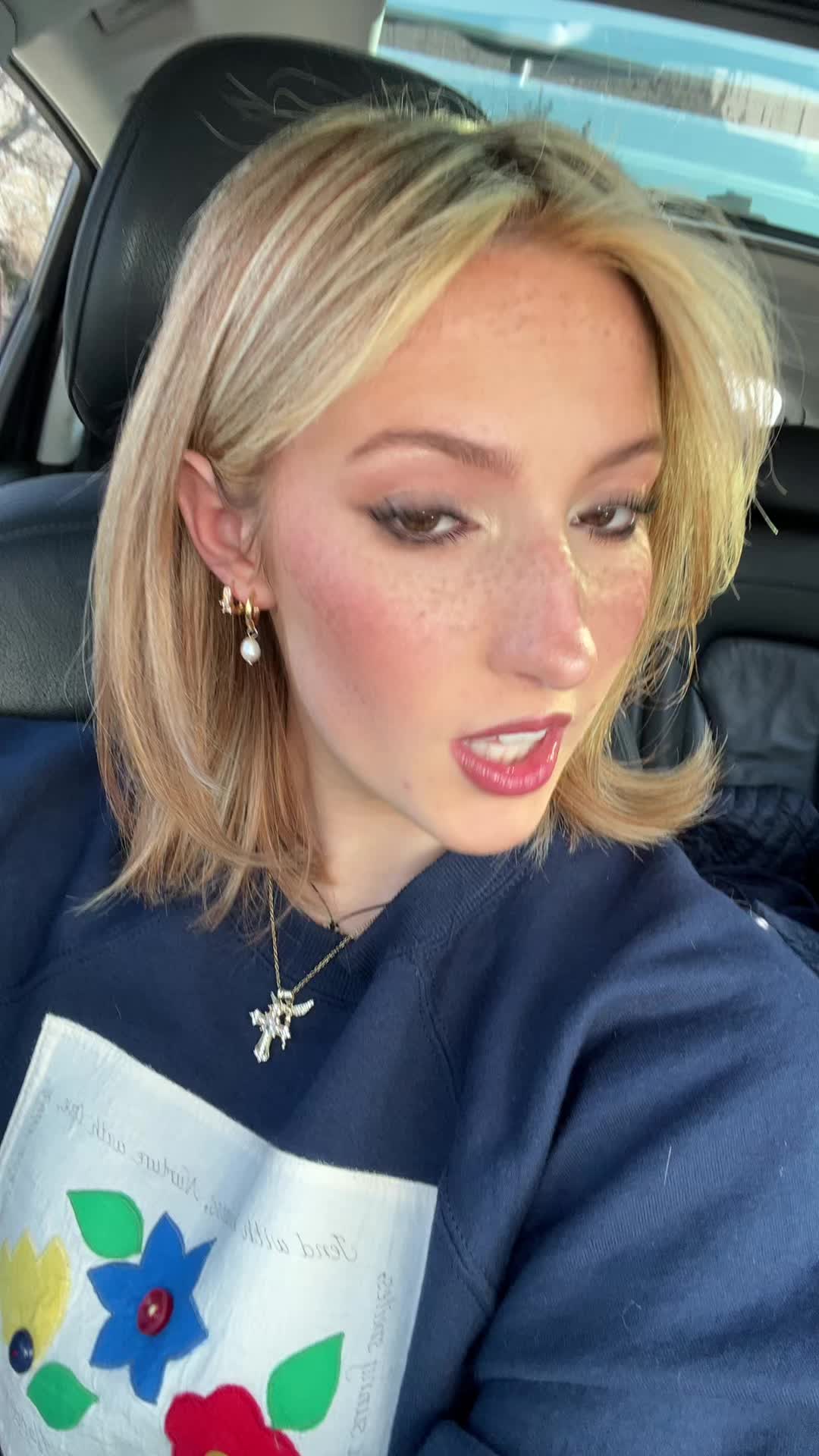 @goldfishwh0re