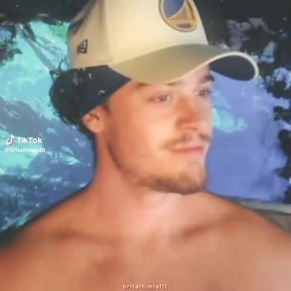 @Misfitgod
