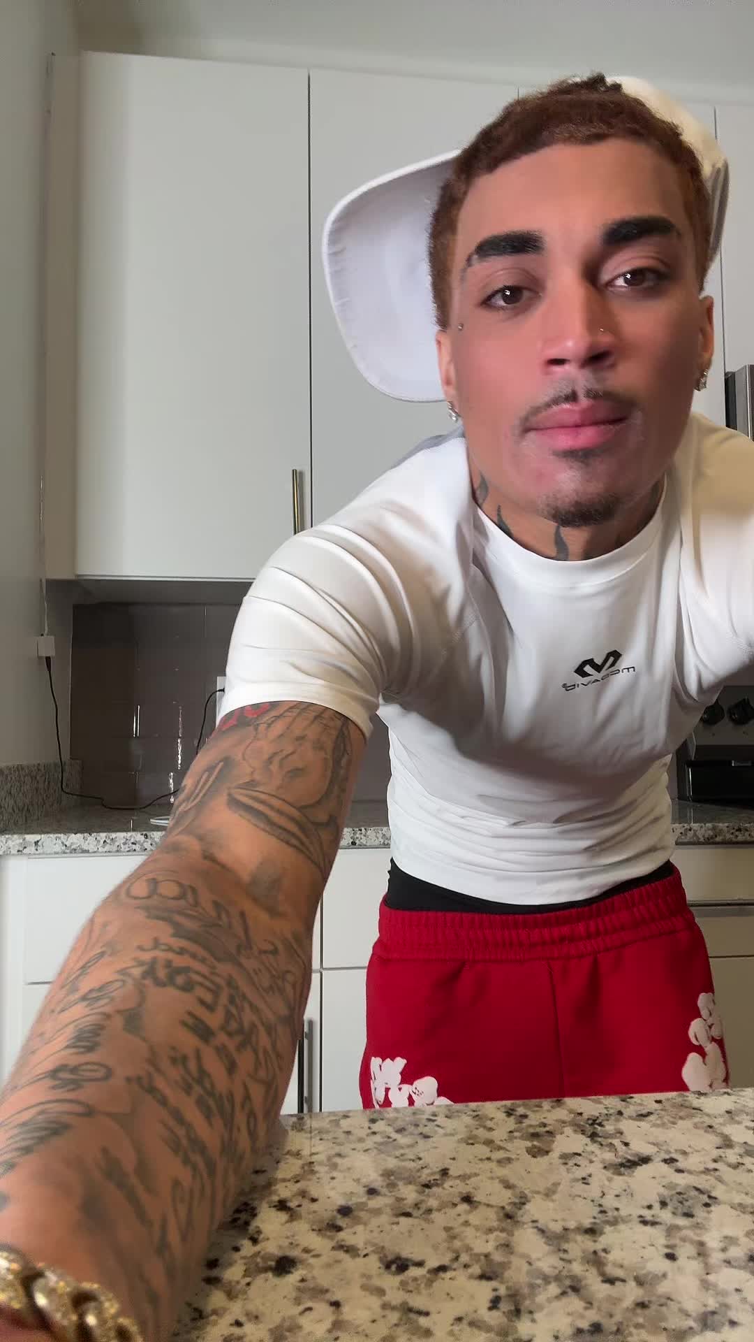 @โ