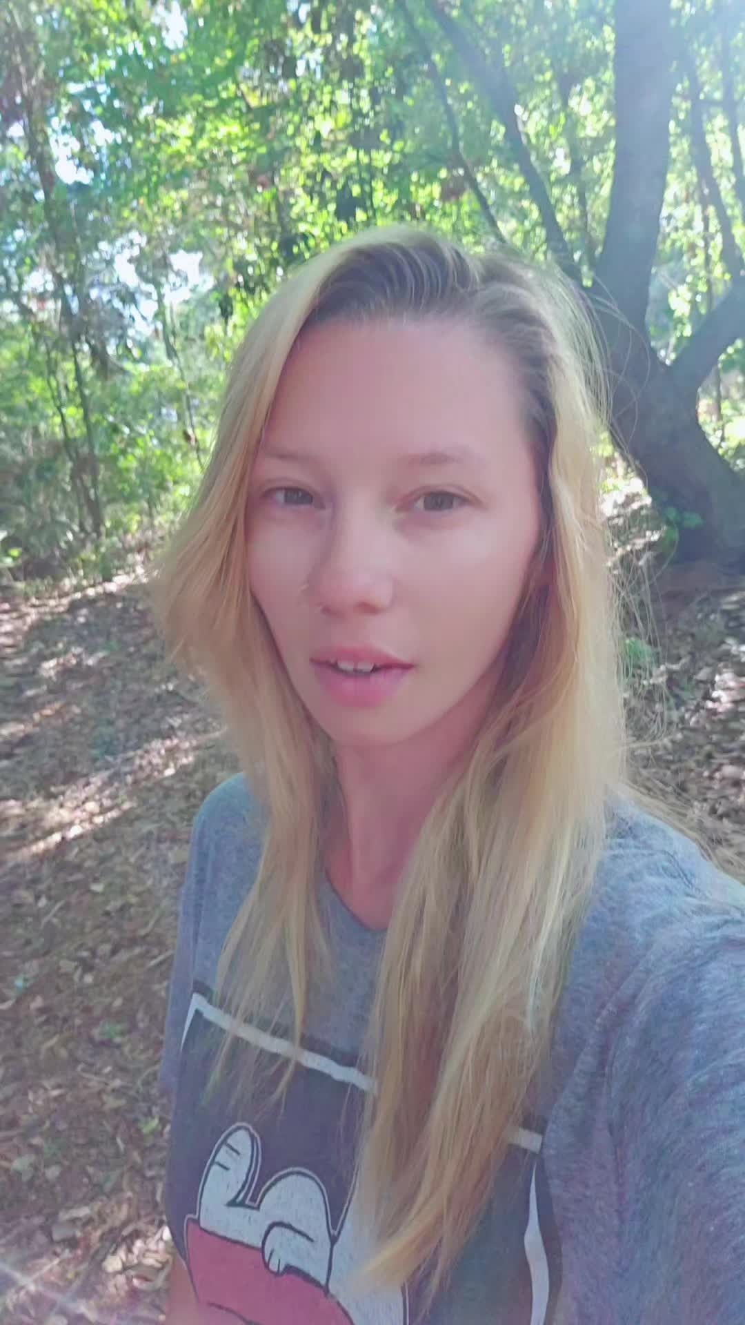 @Katiebait💚