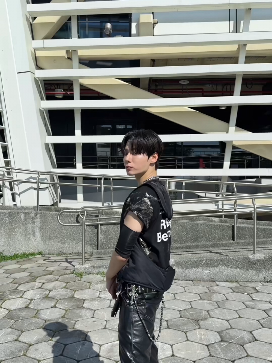 @ONEUS_Official