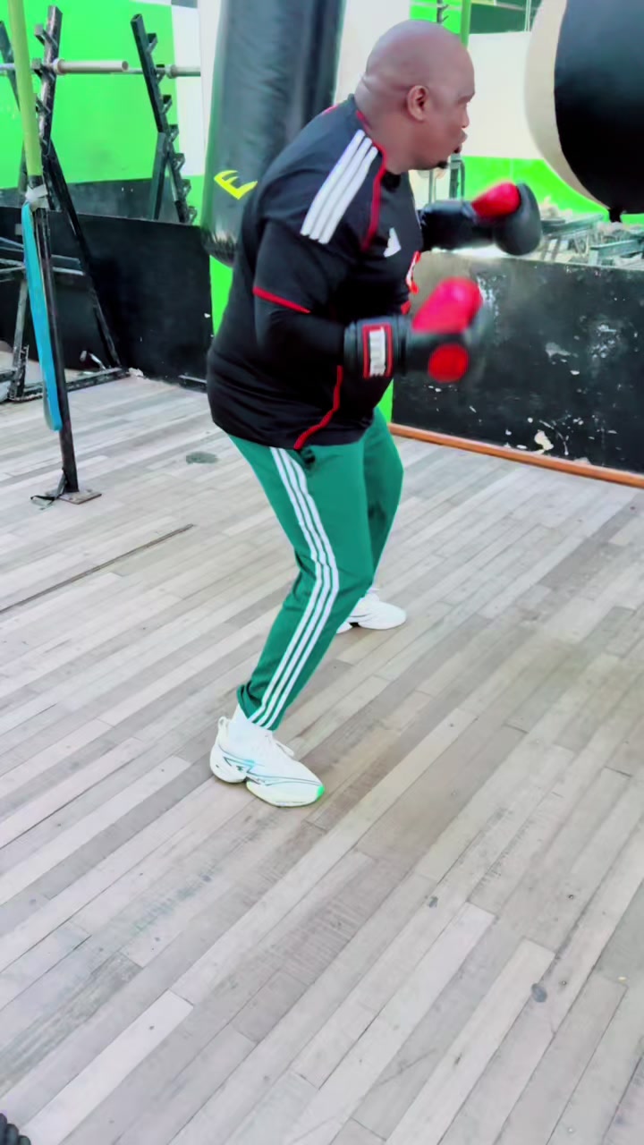 @Aviwe Avee Gqomfa