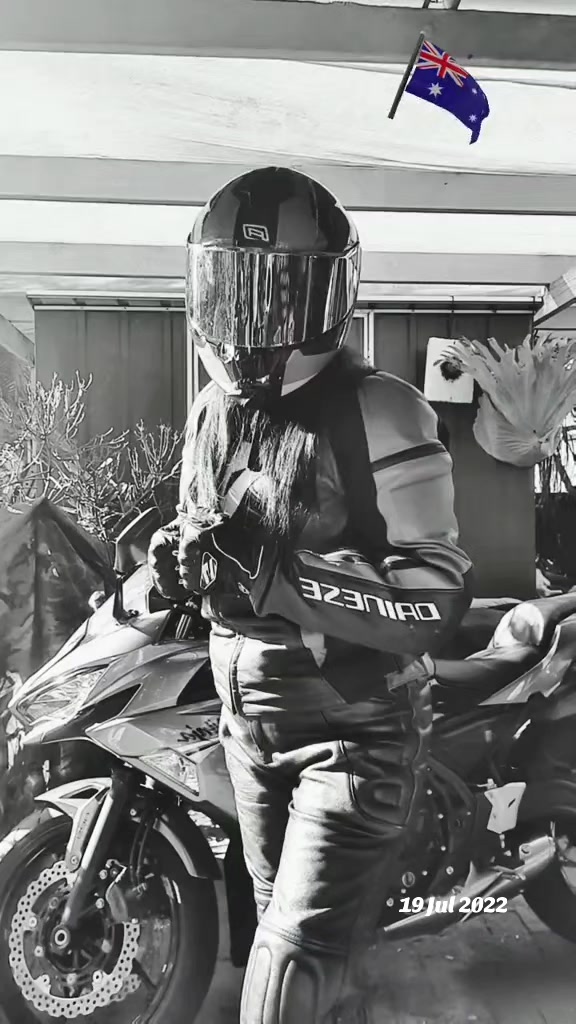 @Aussie_lady_rider 🏍 ♓️