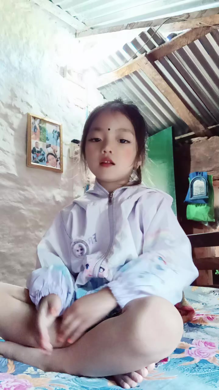@बिनु👀💍🦋