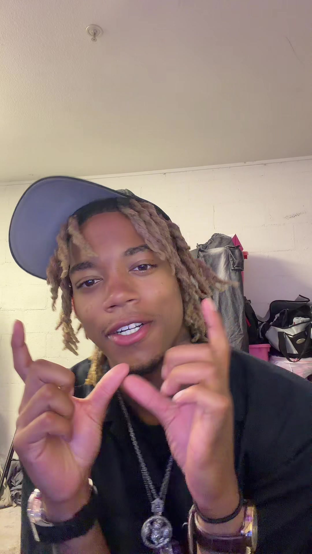 @Dev1n Bankz