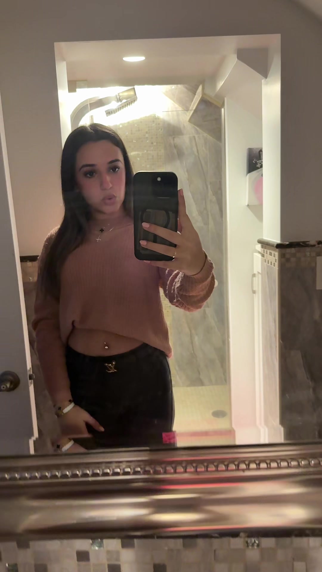 @mikaella