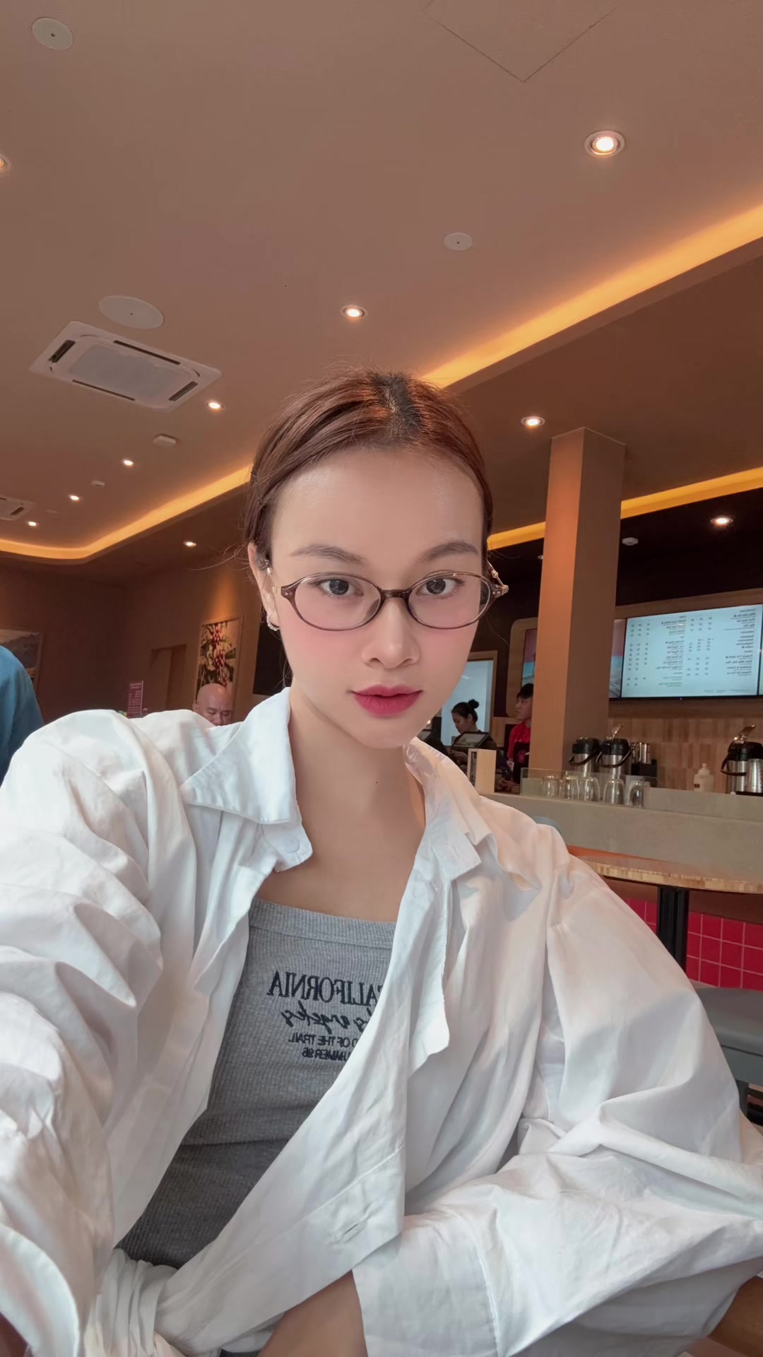 @L&ecirc; Na