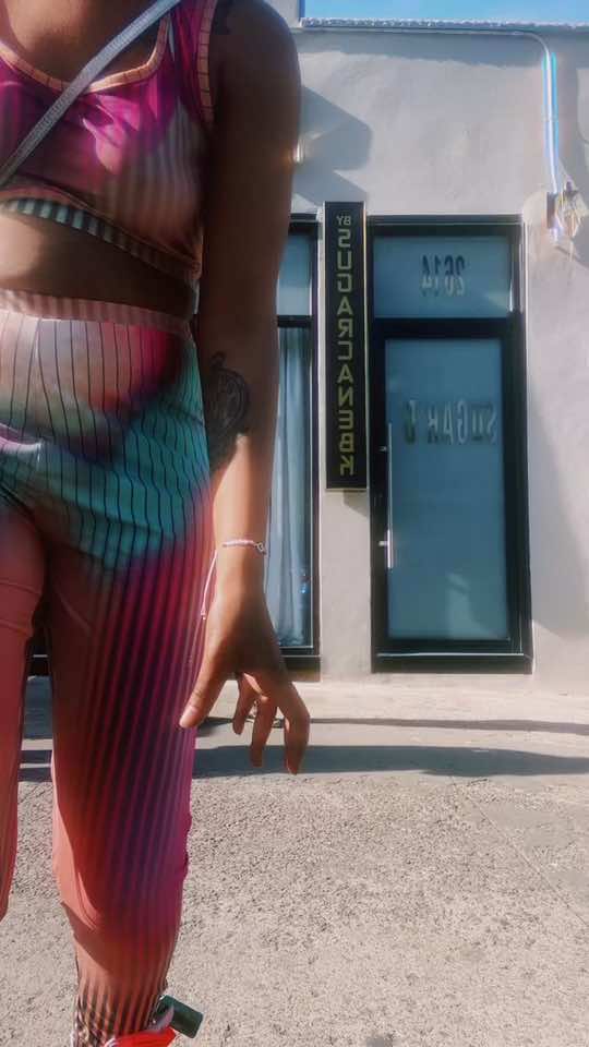@AuntyFiyaaa