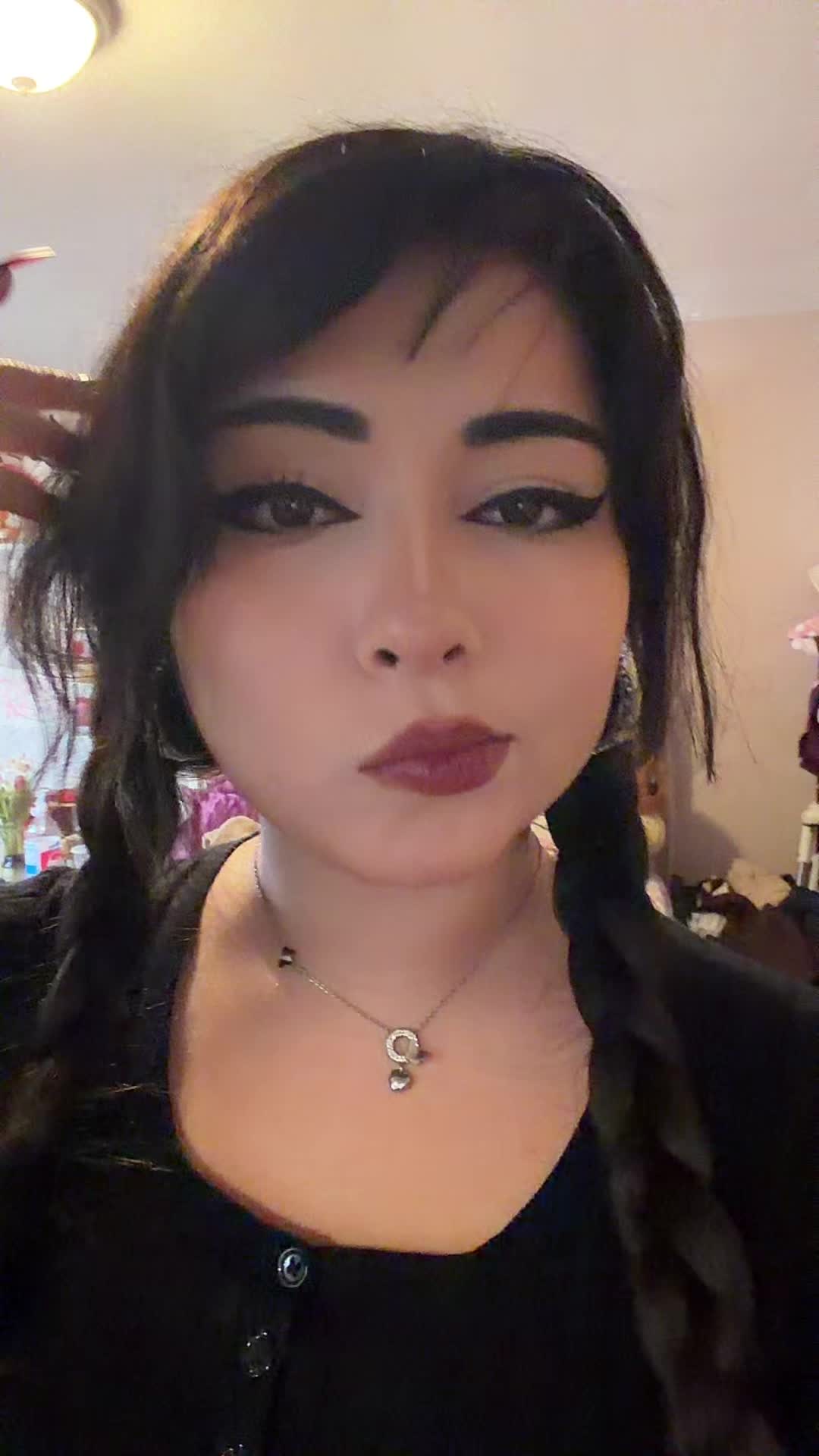 @༺ 𝓚 ༻