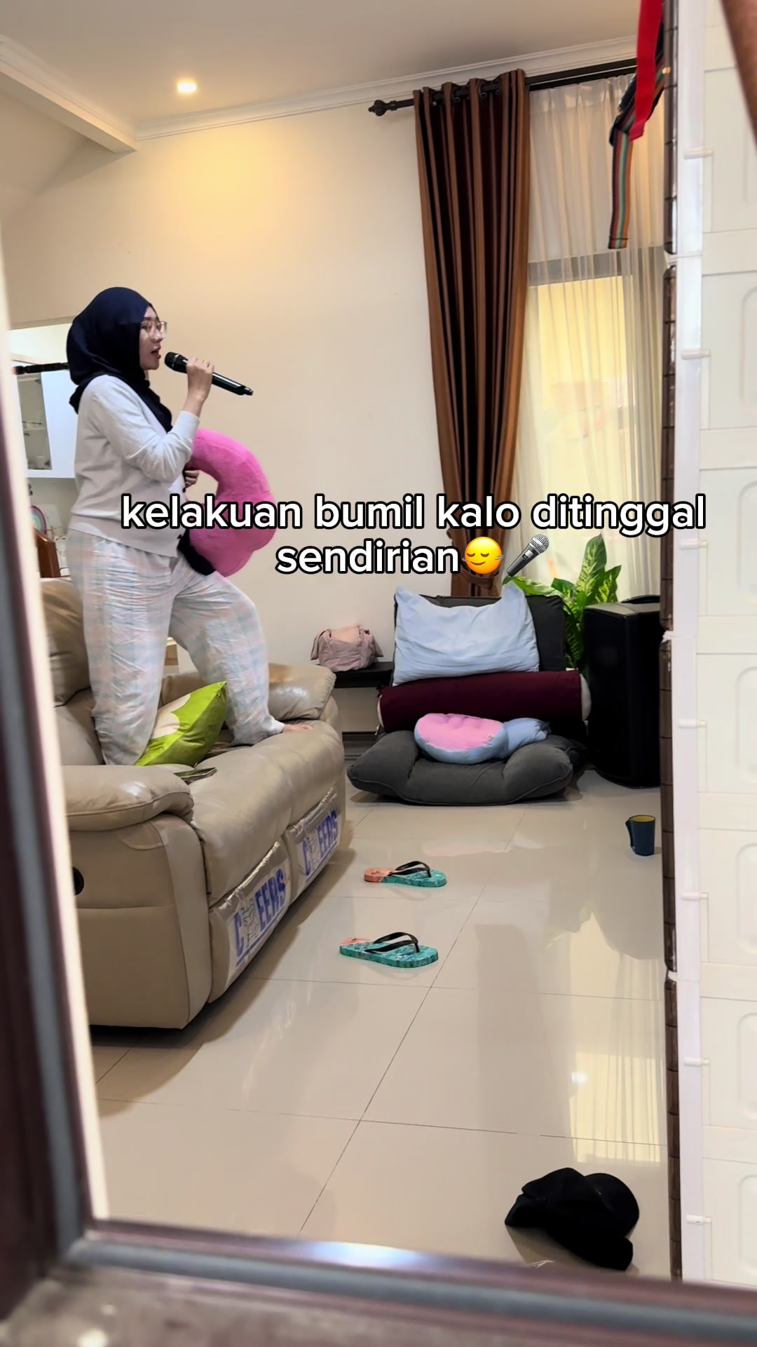 @Galyas