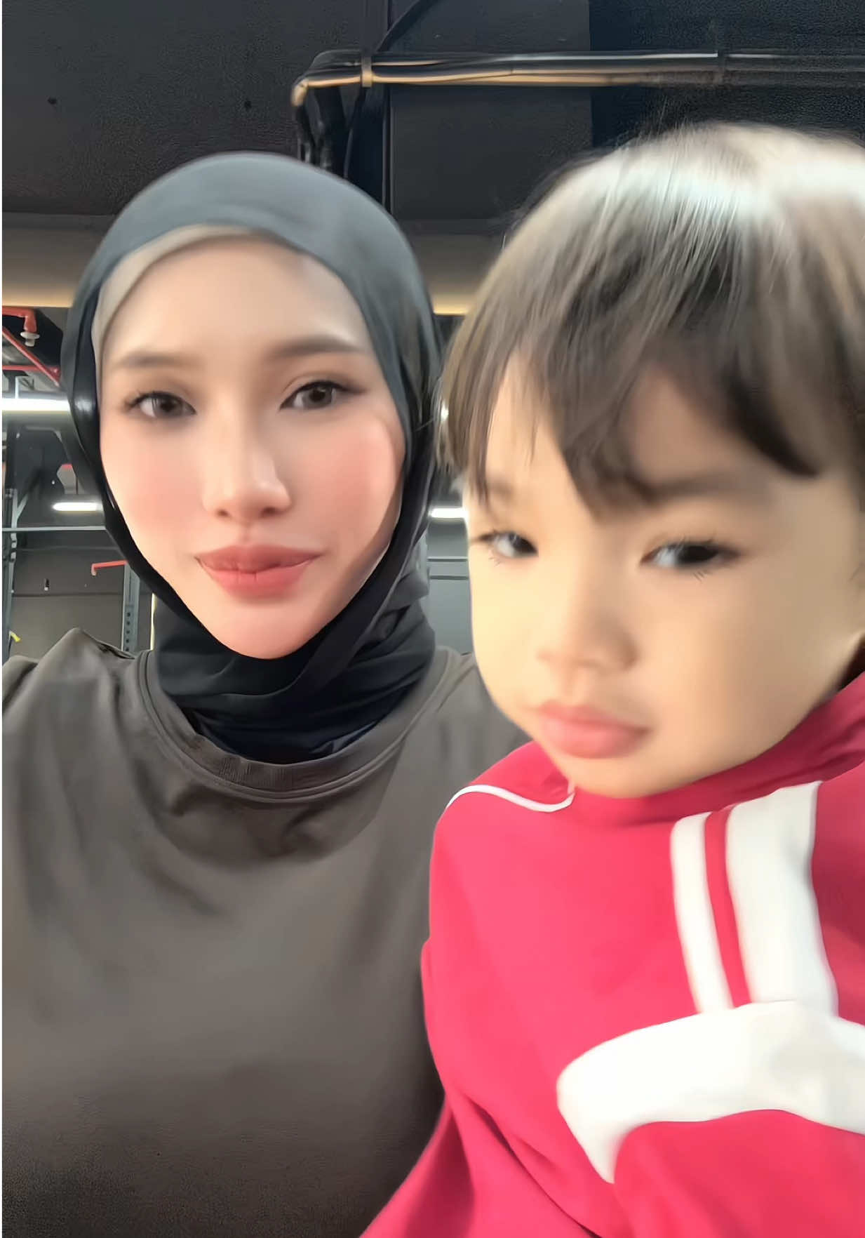 @alissazam