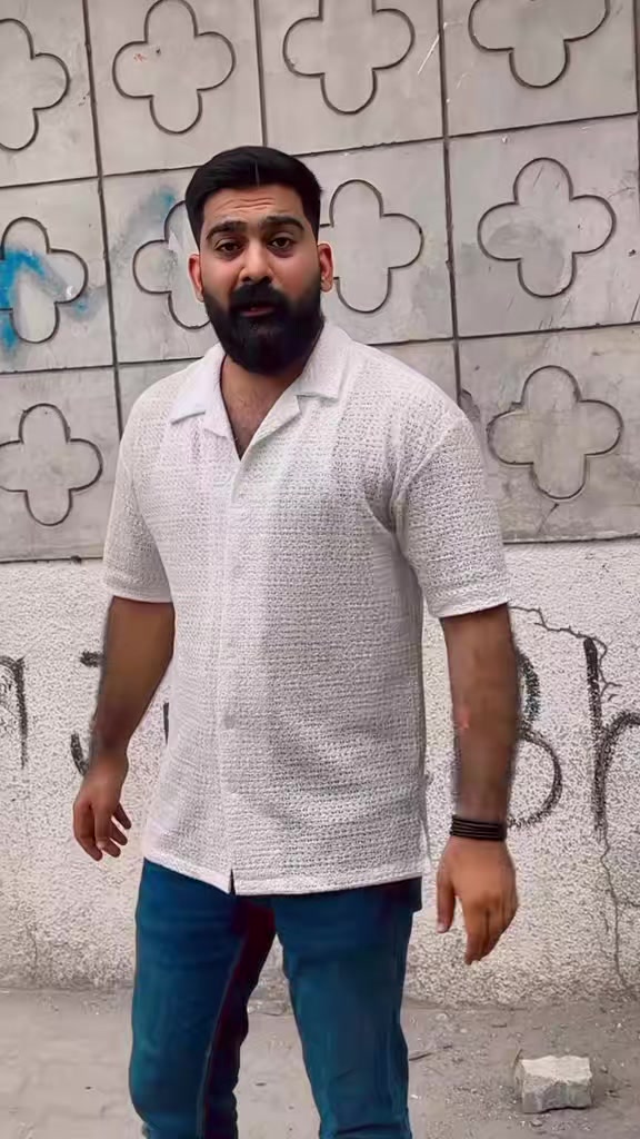 @Husnii_bawa1991