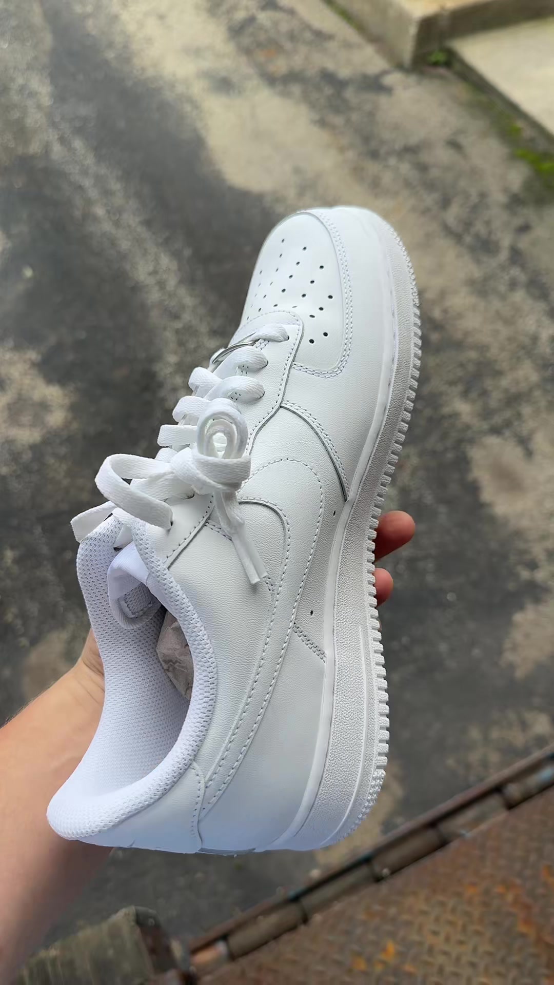 @VERIFIED SNEAKER DEALS