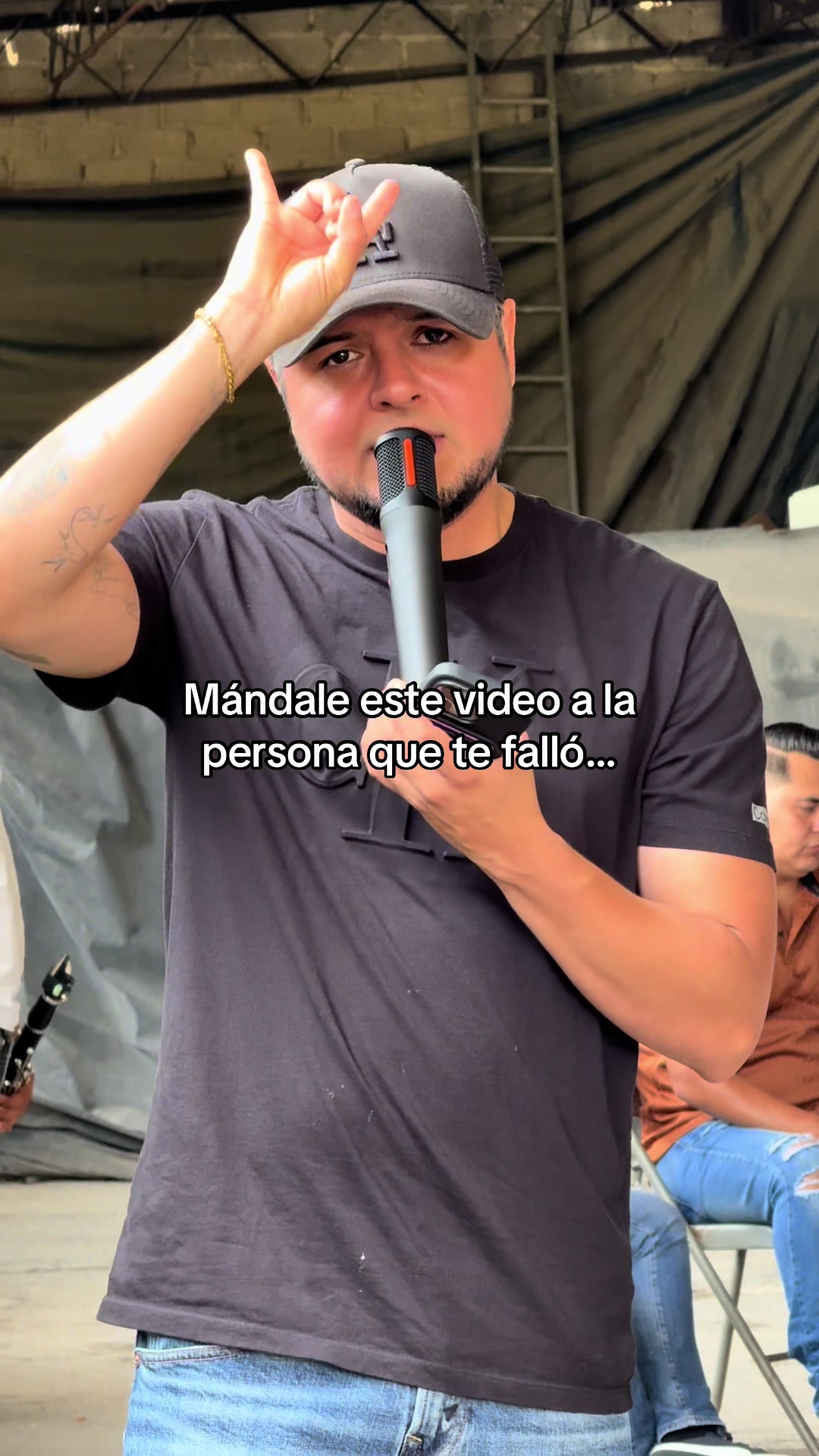 @Banda La Fugitiva De Mike Miramontes