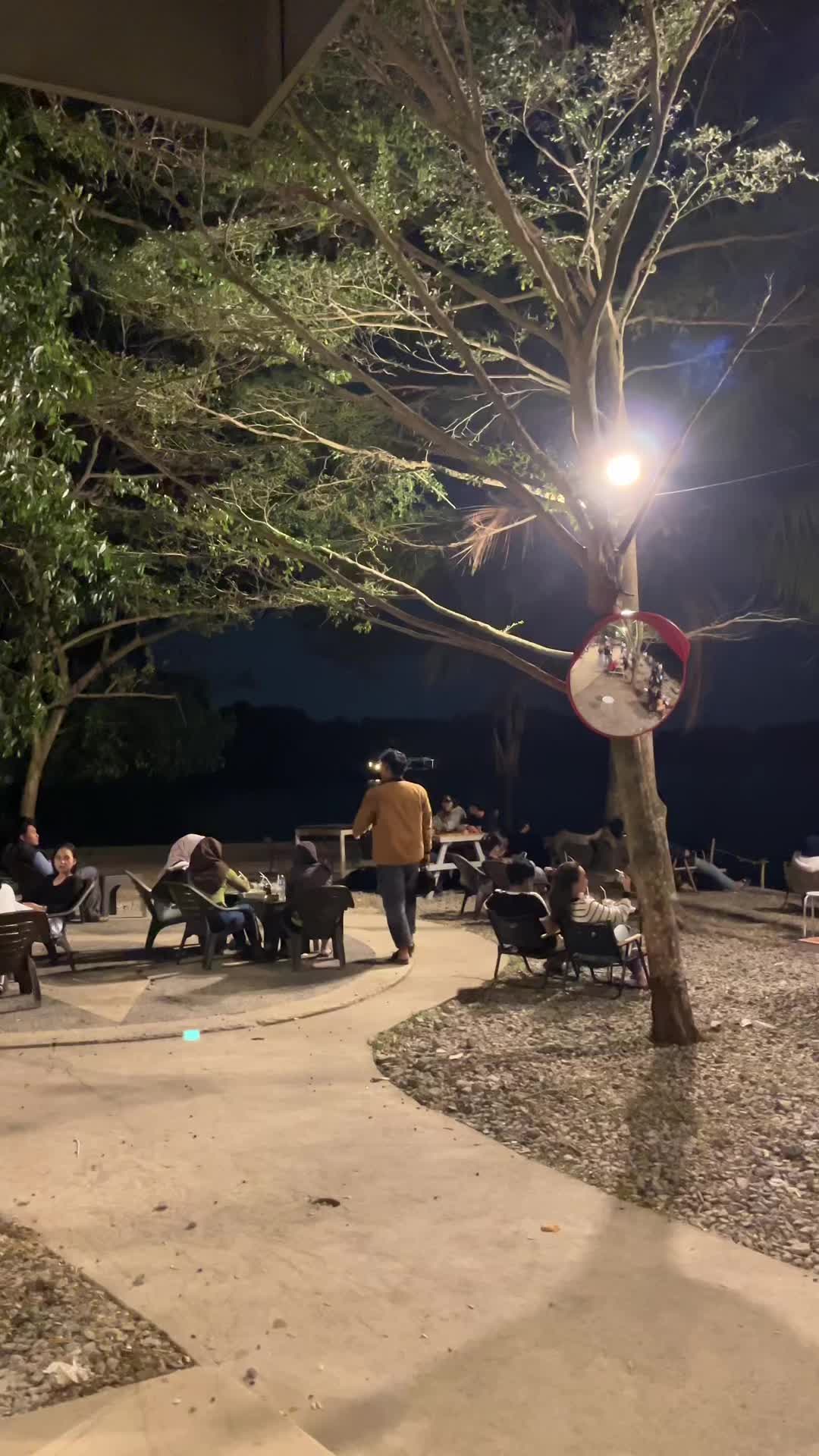 @Dininopri