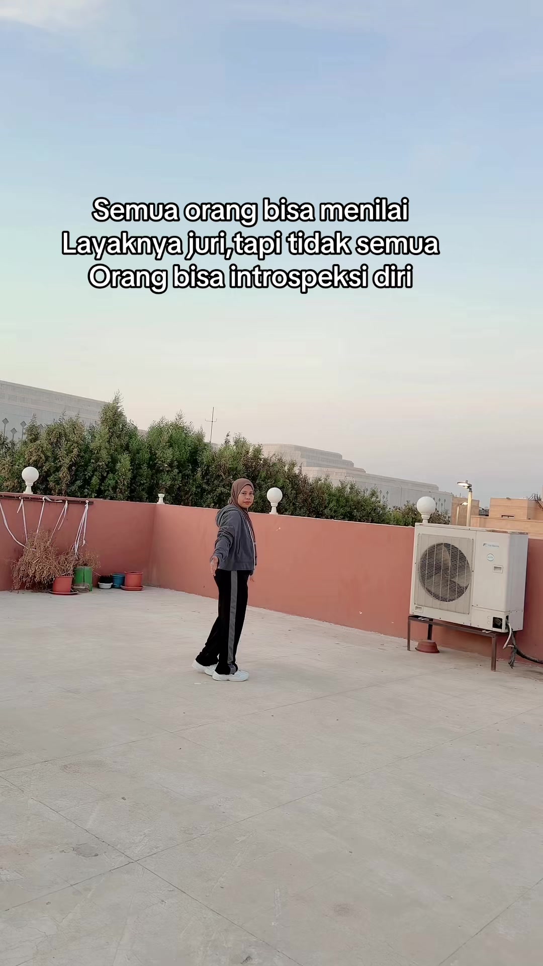 @lily