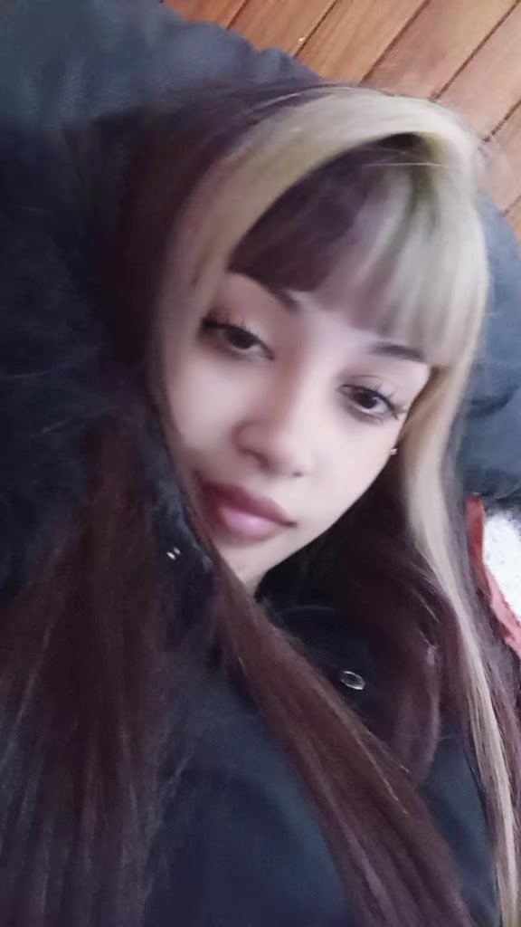 @Iaraaa__5