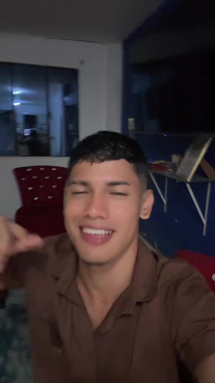 @Julio Acuña