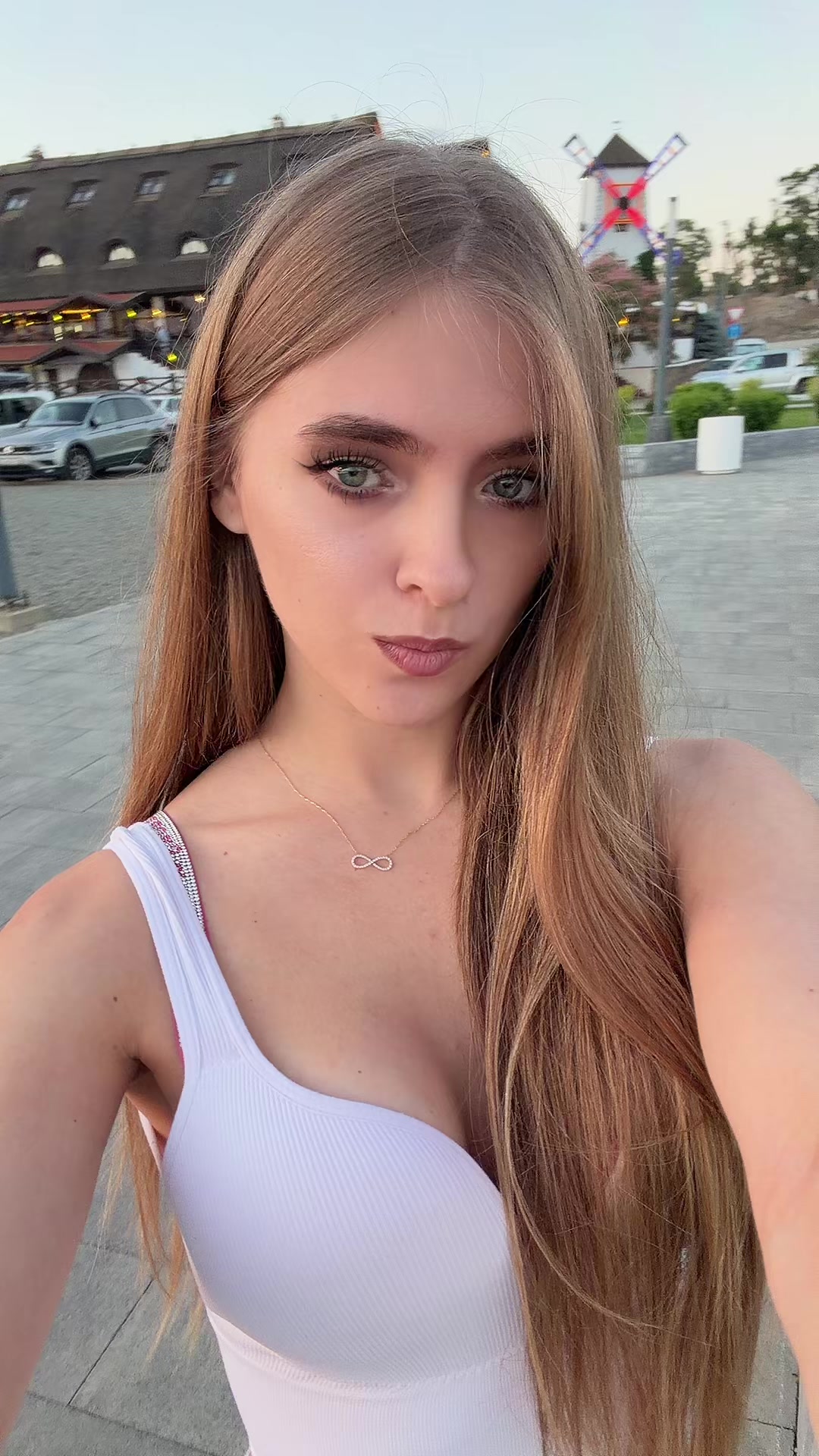 @Veronika Marchenko