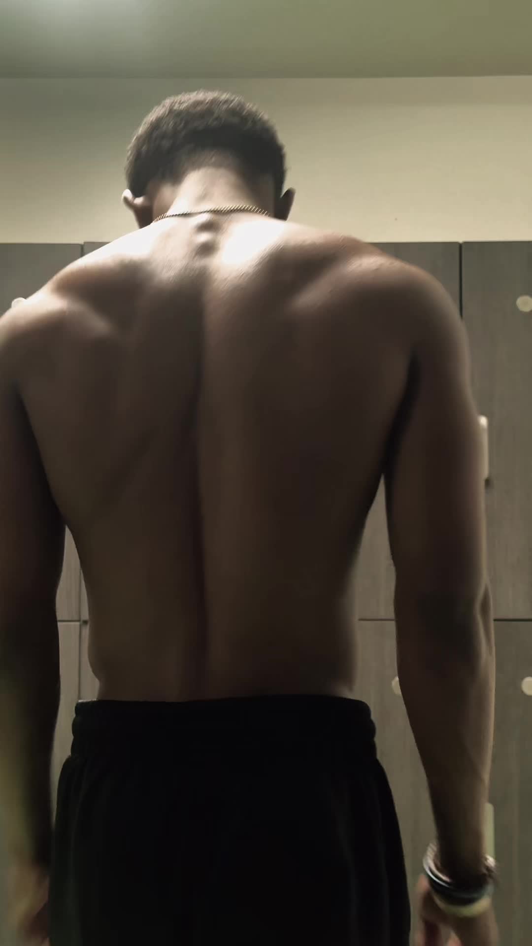 @Leo🦅