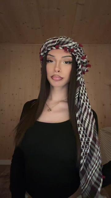 @𝐂𝐡𝐨𝐜𝐡𝐚