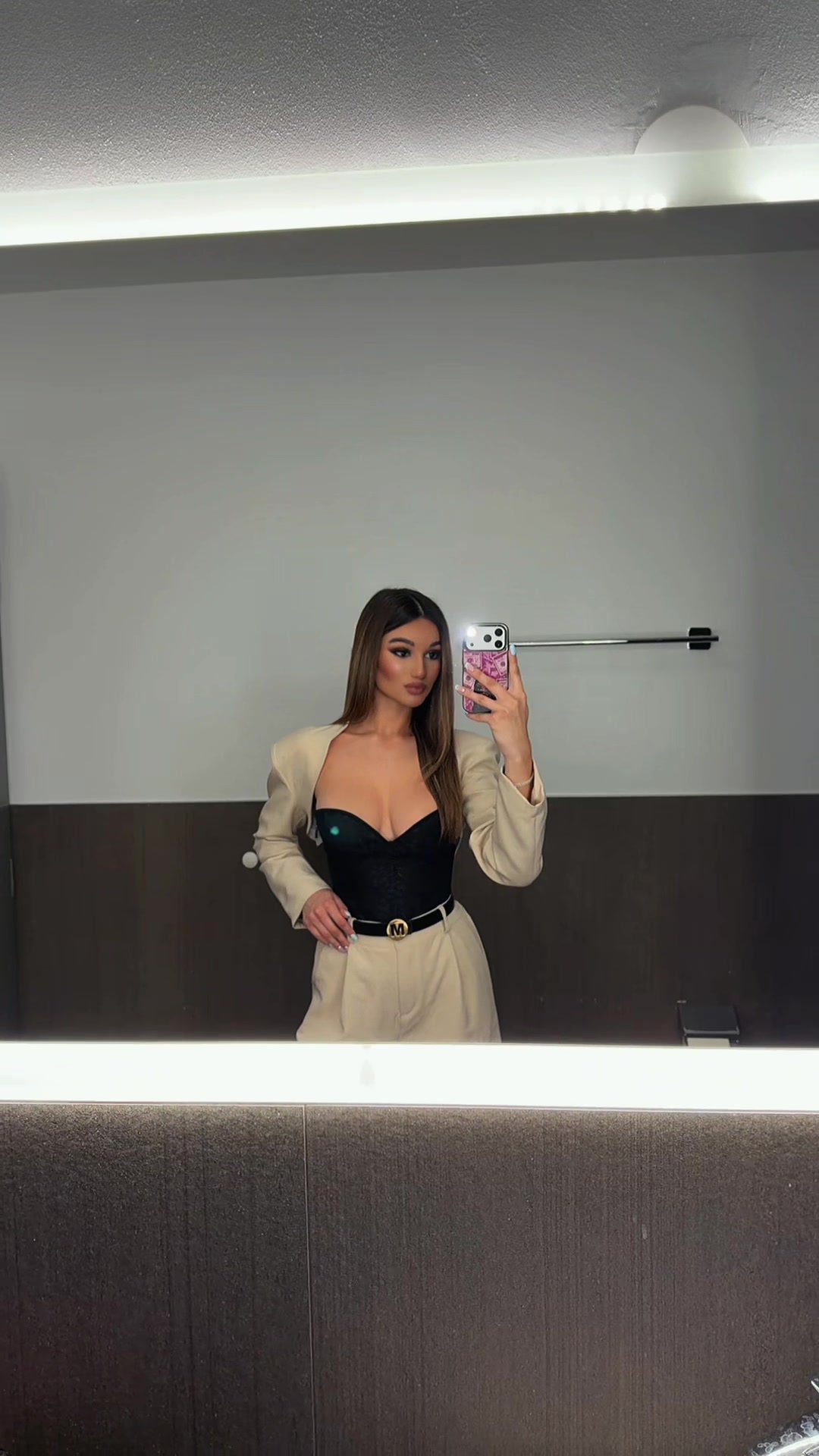 @kllariiica