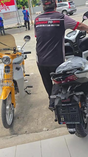 @Che မထွေး🇲🇲🛵