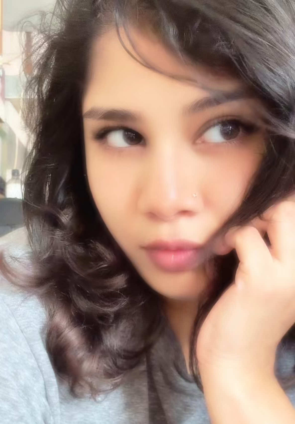 @Lumini Kodithuwakku 🧿